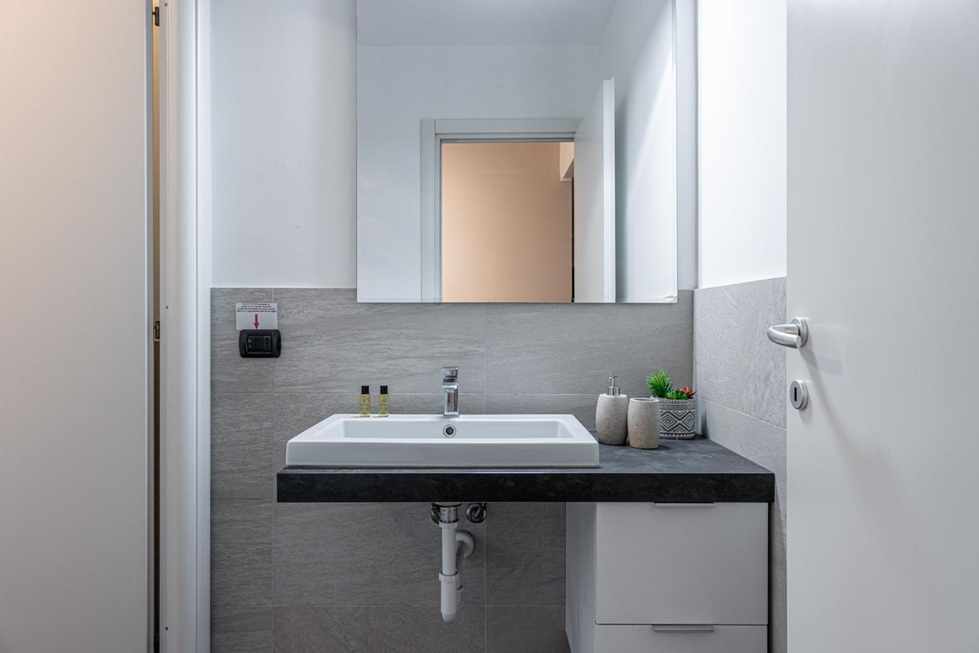 Appartement Sant' Ambrogio Flat à Milan Extérieur photo